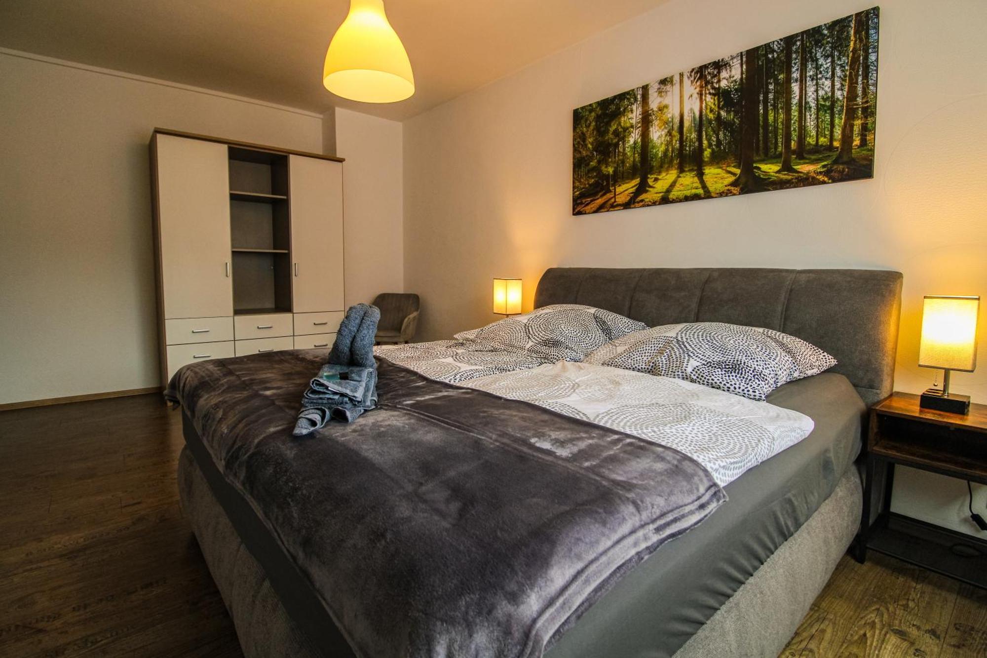 Moderne Fewo Sky Netflix Terrasse Burgblick Boxspringbett Waschtrockner Bullay Exteriér fotografie